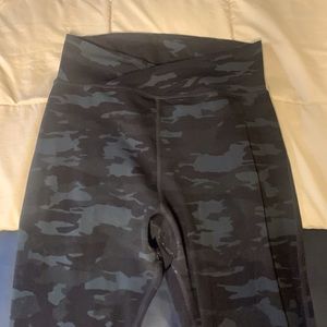 Alphalete cross front leggings